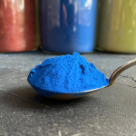Organic blue spirulina powder